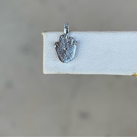 Silver middle finger f*ck you stud earrings - Picture 4 of 6